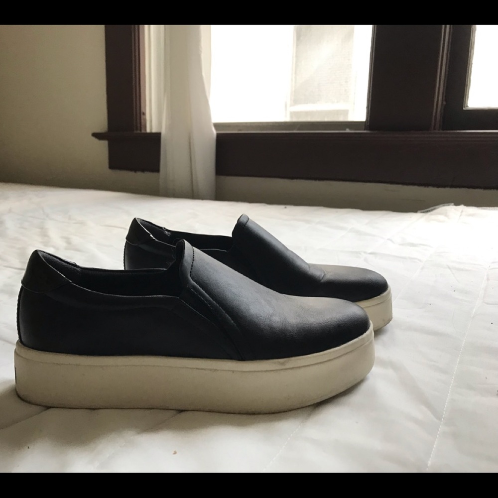 Dr. Scholl's Kinney Black Slipon Sneakers Size 7.5